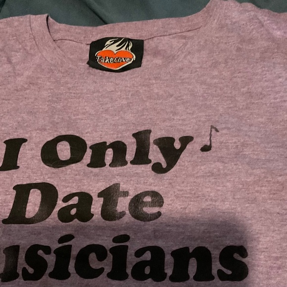 Peanuts and the Gang t-shirt by TAKE COVER SIZE LARGE - Picture 3 of 9